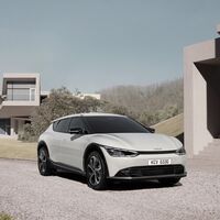 El nuevo Kia EV6 ya tiene precios en España, incluida la variante más barata del crossover eléctrico