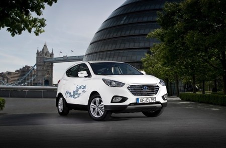 Hyundai afianza su colaboración por el coche a hidrógeno con las autoridades europeas