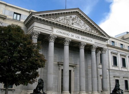 La Ley Sinde en manos de los aliados del gobierno
