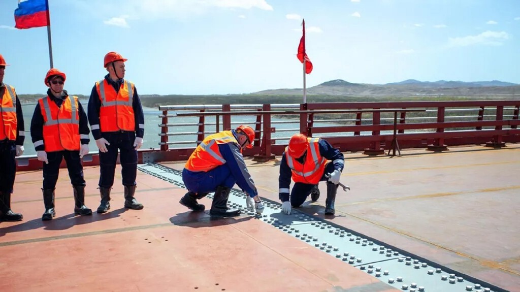 Rusia y Corea del Norte van a estar unidos por carretera por primera vez en la historia: con un puente construido en tiempo récord 