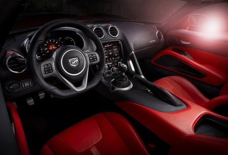 SRT Viper 2013 interior