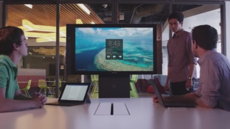 Microsoft enseña en este vídeo lo que podremos hacer con las 84 pulgadas de la Surface Hub