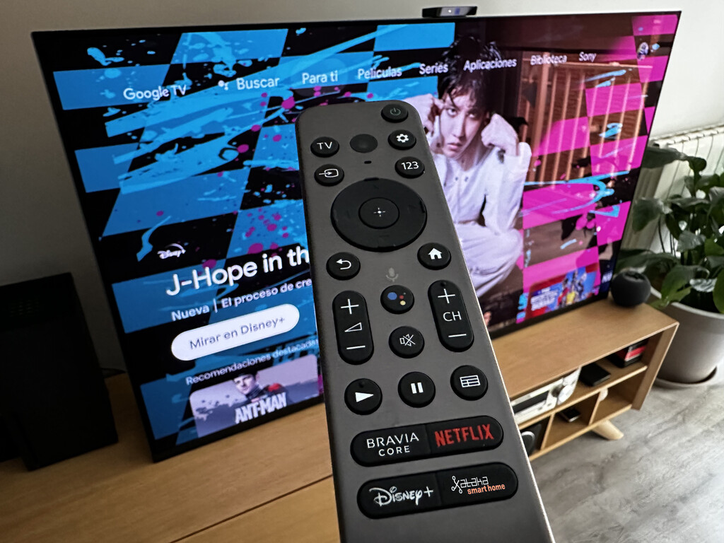 Si tu tele hace un "clic" de vez en cuando no es que esté rota: te esta avisando de algo muy importante 