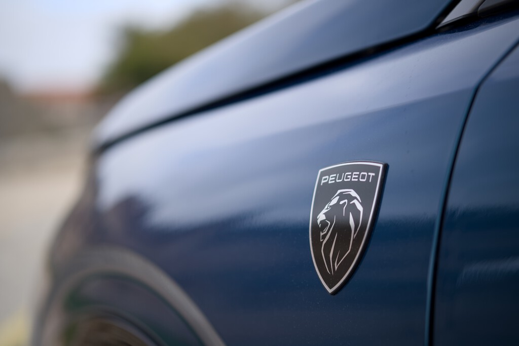 Stellantis y Dongfeng acaban de firmar un acuerdo para producir Jeeps y Peugeots en China, y después traerlos desde China 