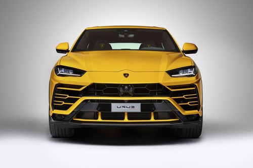 ¿Techie o Racing? Así va el nuevo Lamborghini Urus contra el Tesla Model X