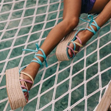13 sandalias de esparto (con plataforma) para ver la vida desde las alturas 