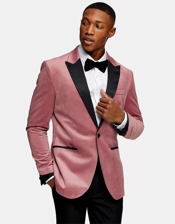 Chaqueta de esmoquin rosa entallada con botonadura simple de terciopelo de Topman