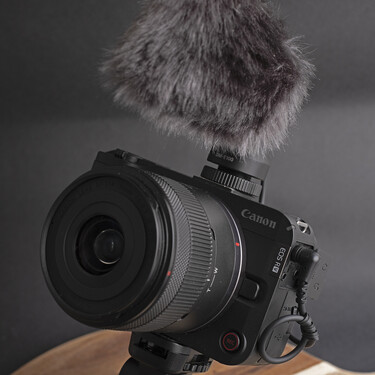 Canon Eos R50v 06