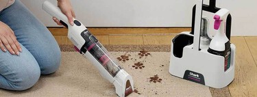 Shark tiene rebajado un quitamanchas sin cables que viene de lujo para limpiar alfombras o manchas en el sofá 