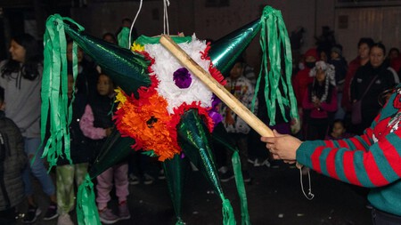 Cómo hacer una piñata en casa para las posadas o fiestas de Fin de Año