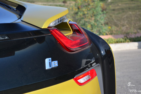 Bmw I8 Protonic Frozen Yellow 12