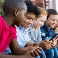 Siete consejos para alejar a nuestros hijos de la pornografía en Internet