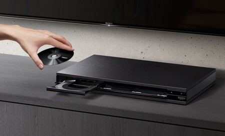 Sony está muy cerca de ofrecer en Europa su reproductor Blu-ray UHD tope de gama, el Sony UBP-X1100ES