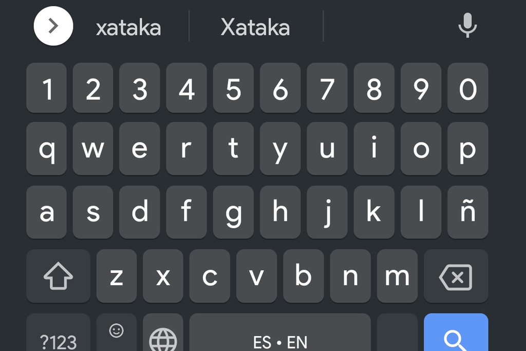 Gboard ya puede cambiar al tema oscuro o claro a la vez que el sistema, en su beta