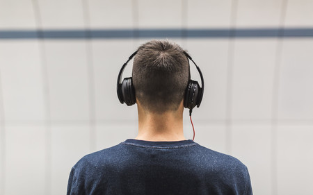 #DonaTuVoz: el proyecto español que genera deepfakes de audio con los que devolver su voz a enfermos de ELA