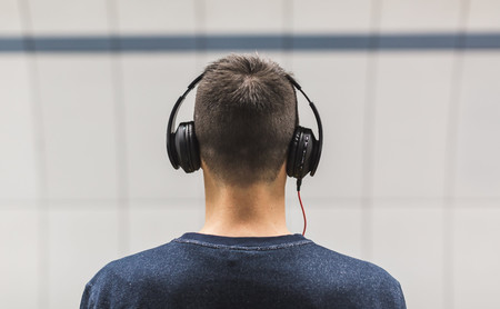 #DonaTuVoz: el proyecto español que genera deepfakes de audio con los que devolver su voz a enfermos de ELA