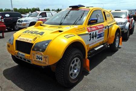 Desembarcaron los vehículos, y ya se palpita con fuerza el Dakar en Argentina