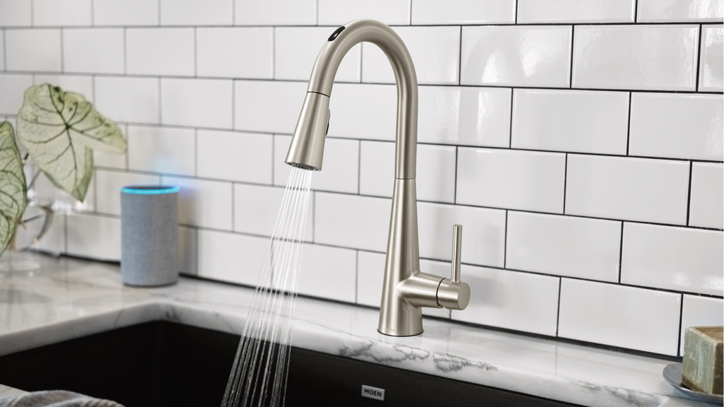 Este grifo es compatible con Google Assistant y Alexa y permite controlar a distancia la temperatura y el agua que consumimos