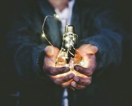 IDAE: Instituto para la Diversificación y el Ahorro de la Energia