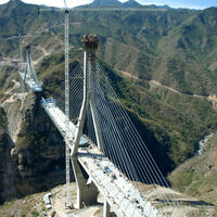 México construyó un puente tan alto que durante años fue el más alto del mundo de su tipo 