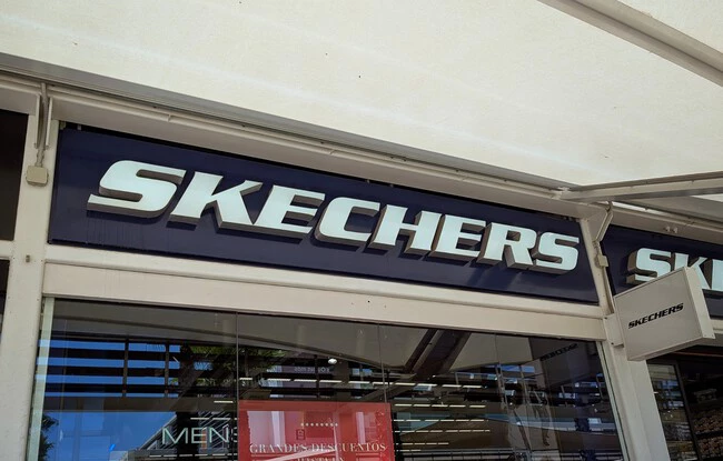 Skechers
