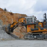 330 toneladas y ni una gota de diésel: hay una nueva bestia eléctrica alemana de 1.600 CV devorando montañas en Bulgaria