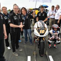 Alexis Masbou fuera del mundial de Moto3, su sustituto en Peugeot será el español Albert Arenas