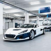 El Rimac C_Two se retrasa hasta 2021, pero el superdeportivo de 1.940 CV ya tiene lista su propia línea de producción