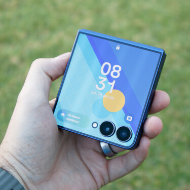 Samsung Galaxy Z Flip7