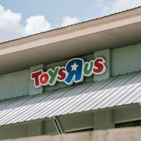 Toys "R" Us quebró y cerró todas sus tiendas en EE.UU.: ahora regresa gracias a los "adultos con alma de niño" 