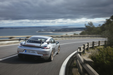 Porsche 718 Cayman GT4 RS