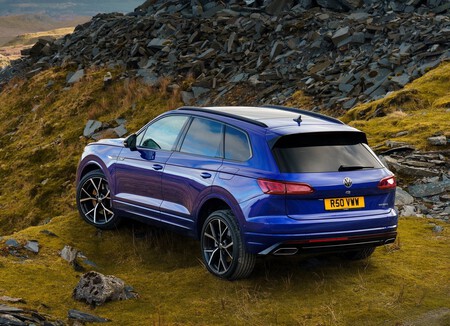 Volkswagen Touareg R Uk Version 2021 1600 1c