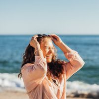 Tres hábitos necesarios para fortalecer los huesos y prevenir la osteoporosis a partir de los 50 años 