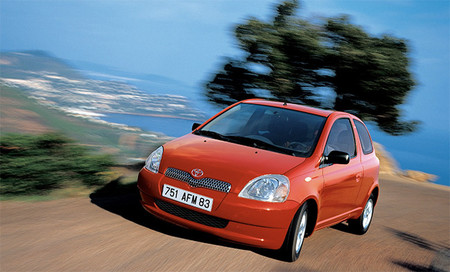 Yaris 1999