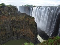 Zimbabue quiere construir un parque temático en las Cataratas Victoria
