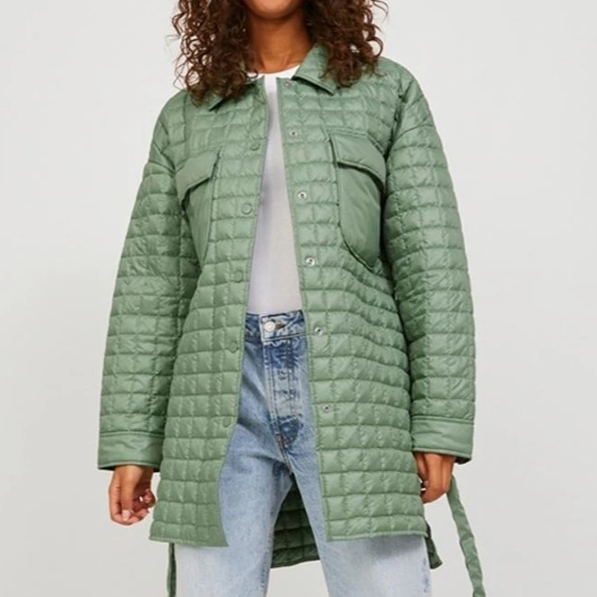 Jack & Jones Abrigo acolchado de cuello solapa de mujer