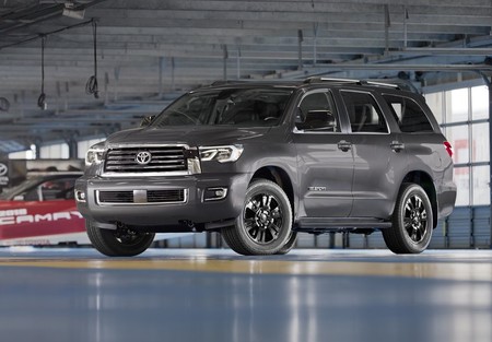 Toyota Sequoia Trd Sport 2018 1024 01