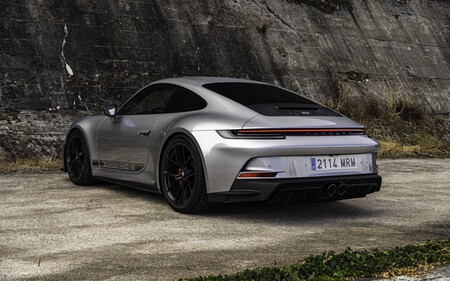 Prueba 2024 Porsche 911 GT3 Touring 7