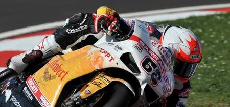 Brett McCormick grave tras su caída en la segunda carrera de Superbikes en Assen 