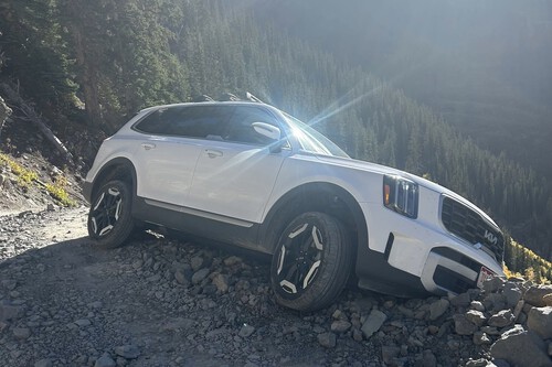 Kia Telluride atascada