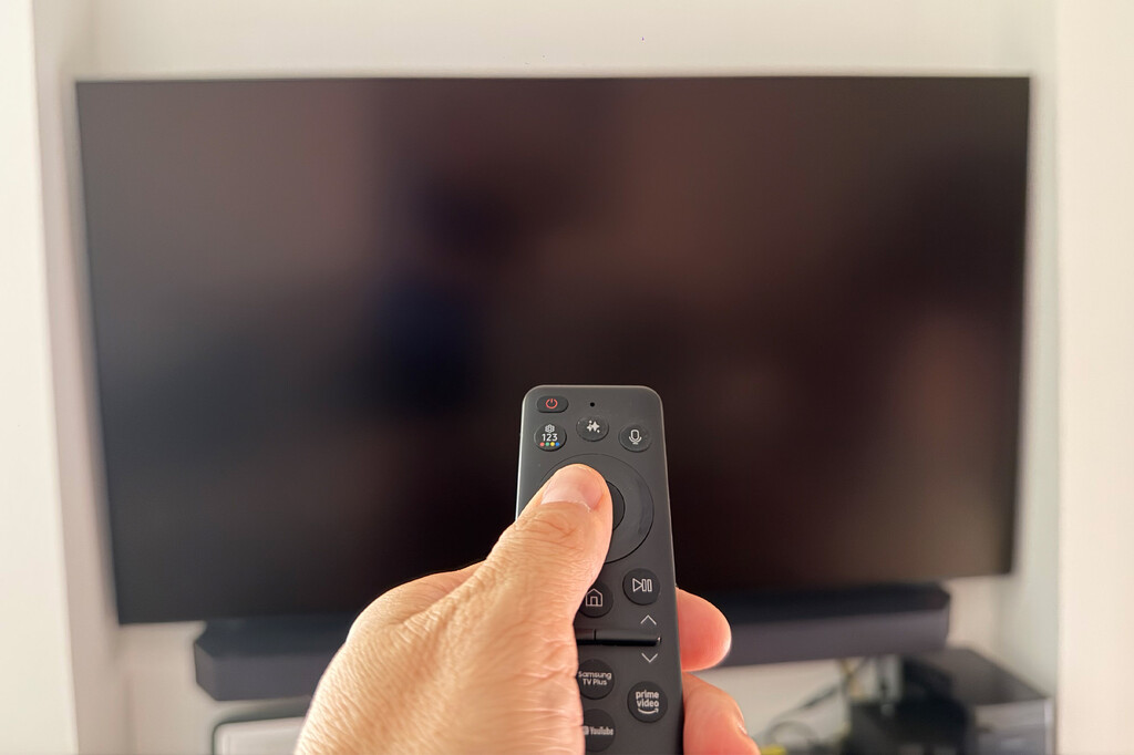 El mando de las teles Samsung ya es prácticamente perfecto pero hay tres añadidos que podrían subirlo de nivel 