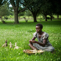 "Serás una esclava, pero esta vez en un barco". Lupita Nyong'o explica cómo fue encasillada por Hollywood después de ganar el Oscar