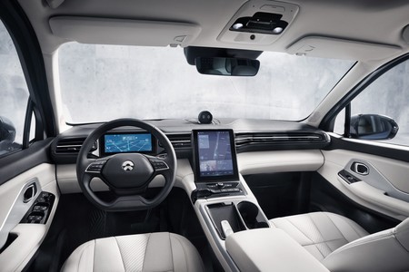 Nio Es8