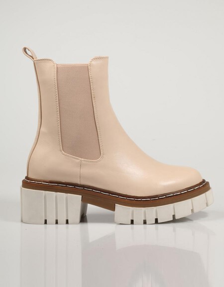 Renueva tu zapatero esta temporada con las rebajas en botas y botines de  Mayka con hasta un 50% de descuento (y un 10% adicional)