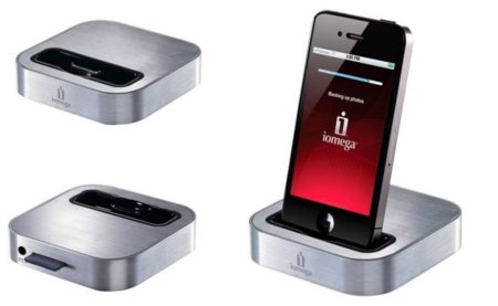 Superhero es el dock que guarda copias de seguridad de tu iPhone
