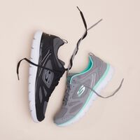 Sprinter liquida en su outlet decenas de zapatillas pero estas Skechers son sin duda la mejor compra y no solo por el precio     