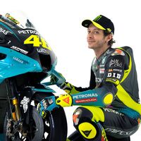 Petronas ya negocia con Yamaha para seguir en MotoGP pero no descarta a Suzuki si Valentino Rossi se mete por medio