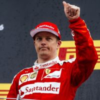 Kimi Raikkonen renueva con Ferrari y complica el mercado de fichajes