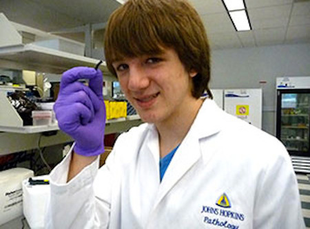 Jack Andraka: el adolescente que ha desarrollado un método barato, rápido y sensible para la detección precoz del cáncer