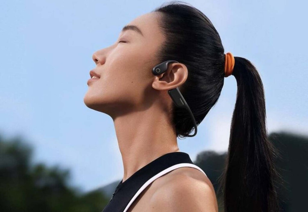 La fascinante tecnología de Xiaomi que lleva el sonido de sus auriculares no por el aire, sino por tus huesos